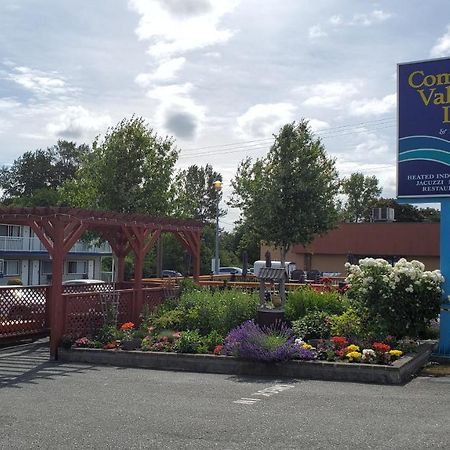 Comox Valley Inn & Suites Кортні Екстер'єр фото