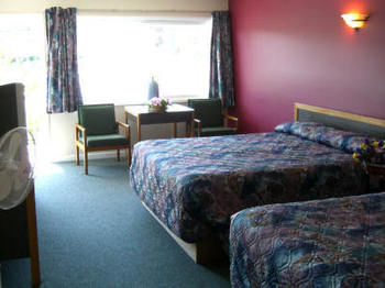 Comox Valley Inn & Suites Кортні Екстер'єр фото